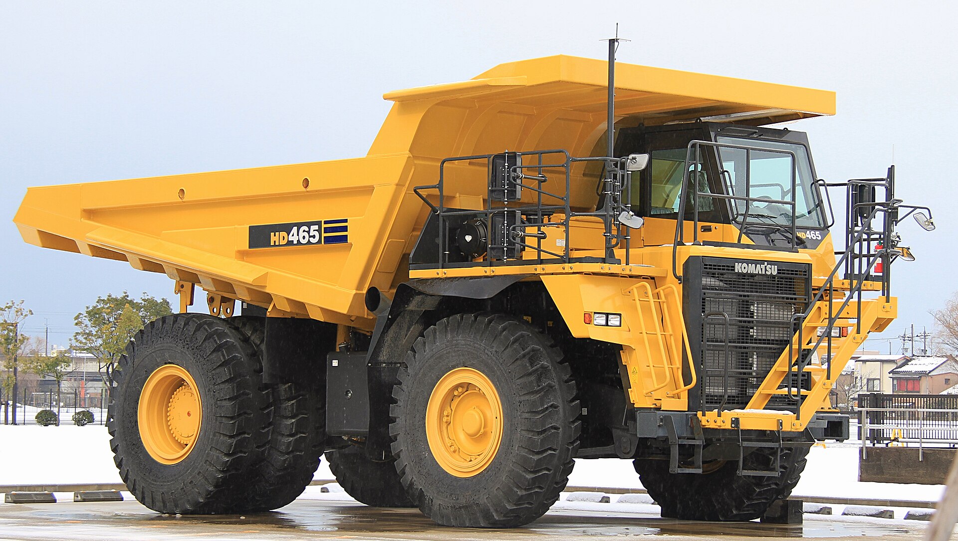 Komatsu HD465-7E0